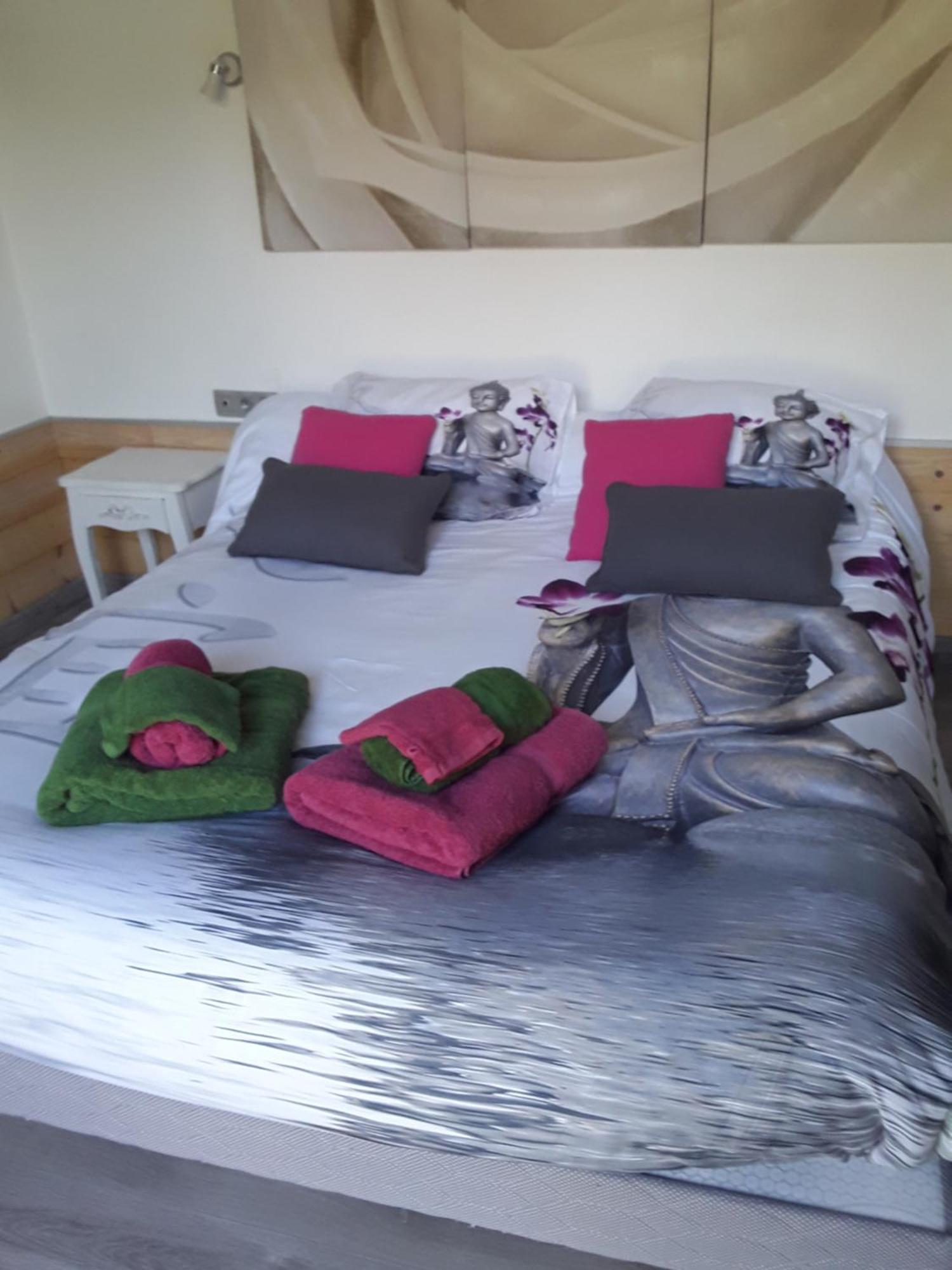 Chambres D'Hotes De L'Orval Thiergeville ภายนอก รูปภาพ
